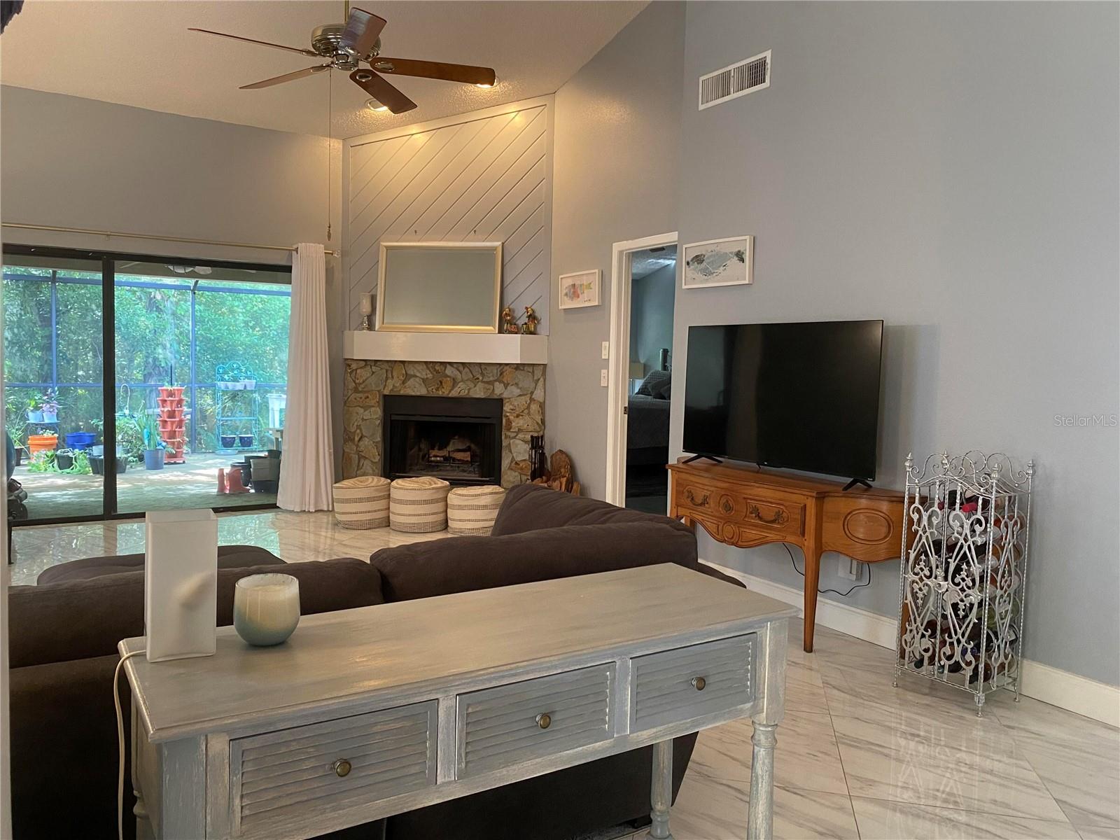 WESCOTT SQUARE - Residential