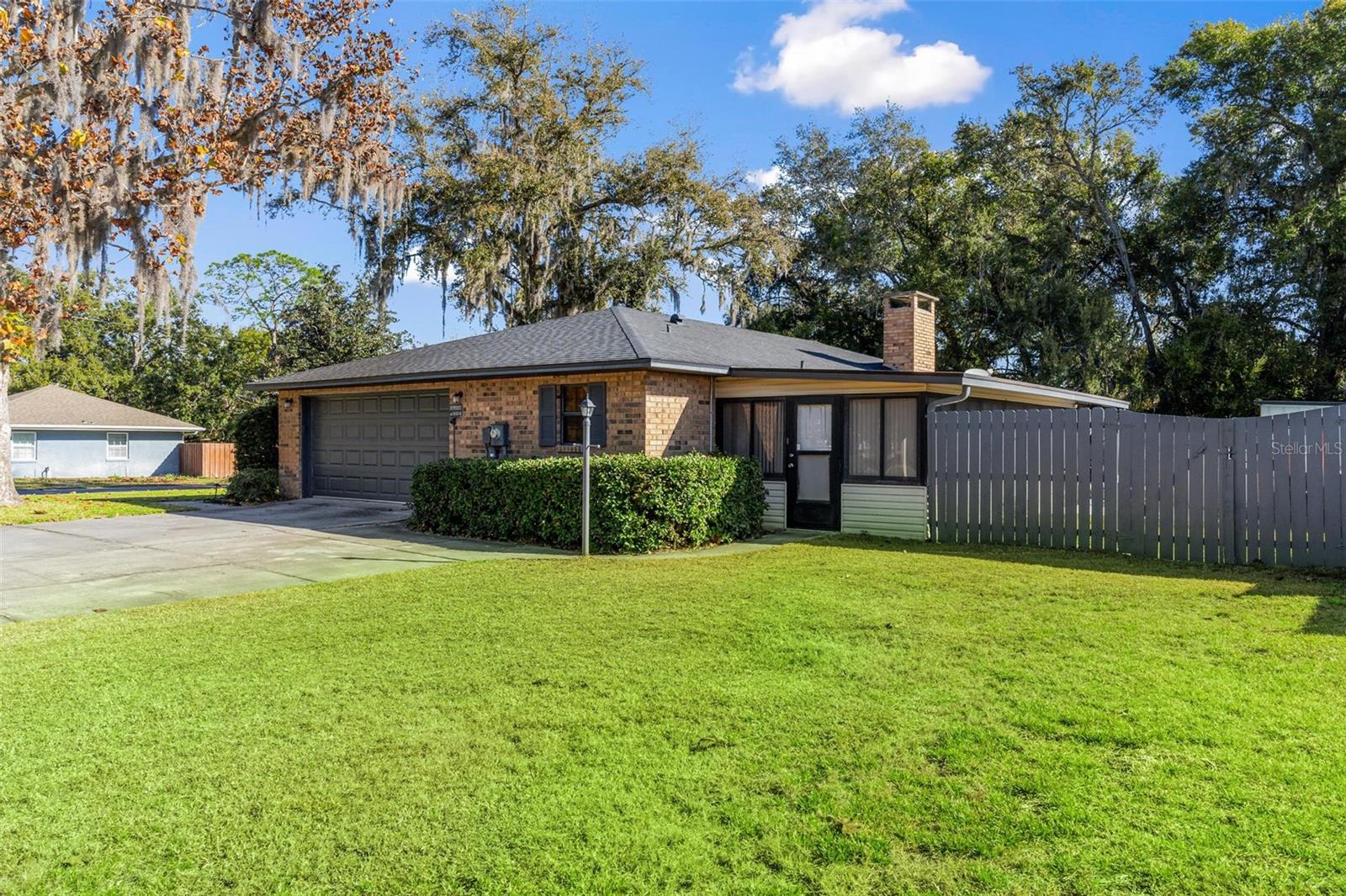 LEESBURG HOLLYWOOD HEIGHTS - Residential