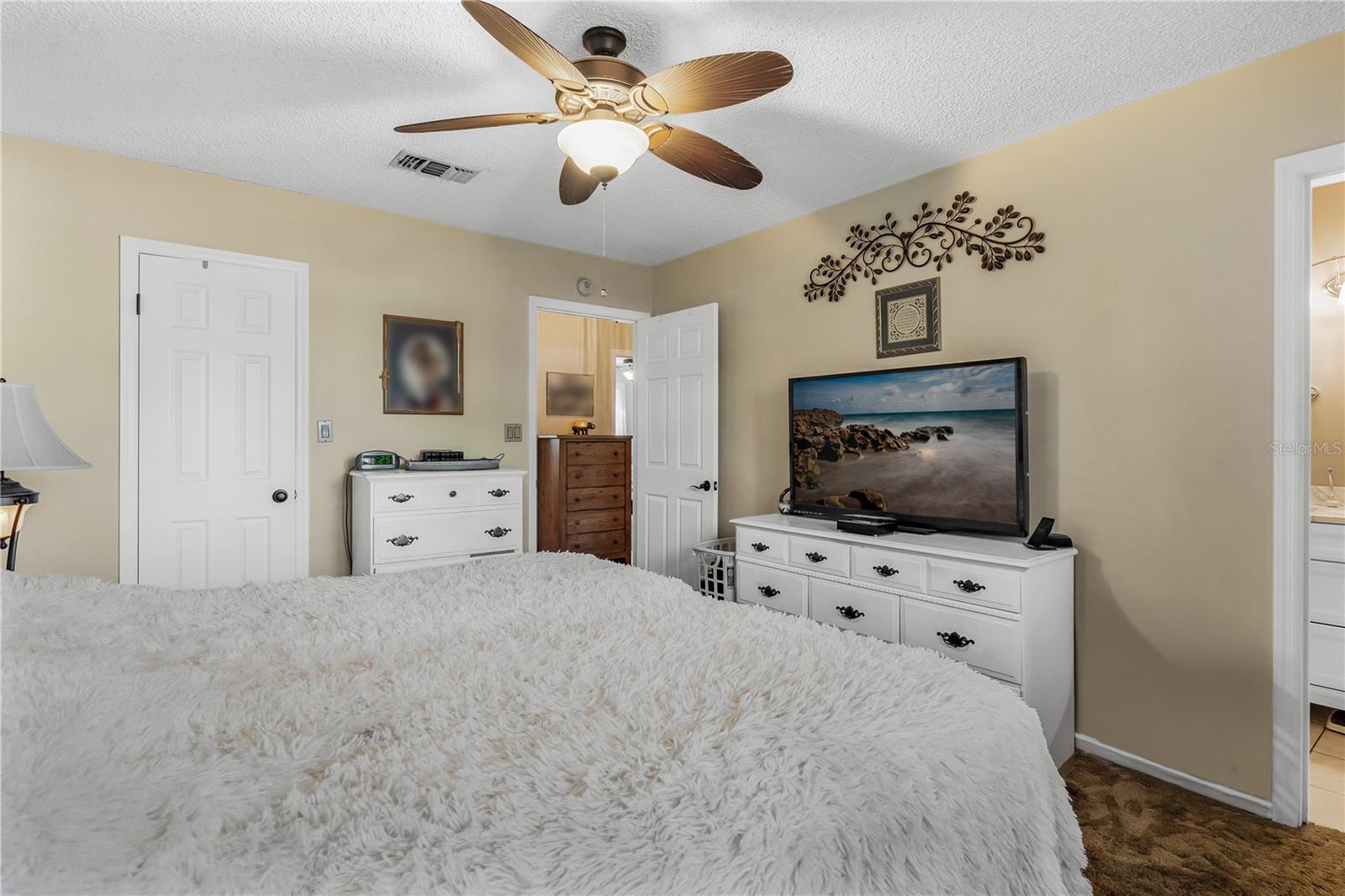 LEESBURG HOLLYWOOD HEIGHTS - Residential