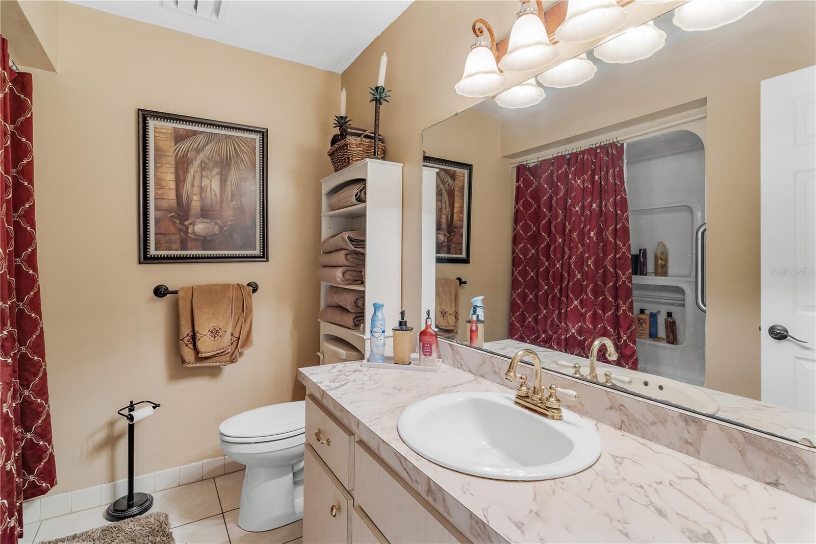 LEESBURG HOLLYWOOD HEIGHTS - Residential