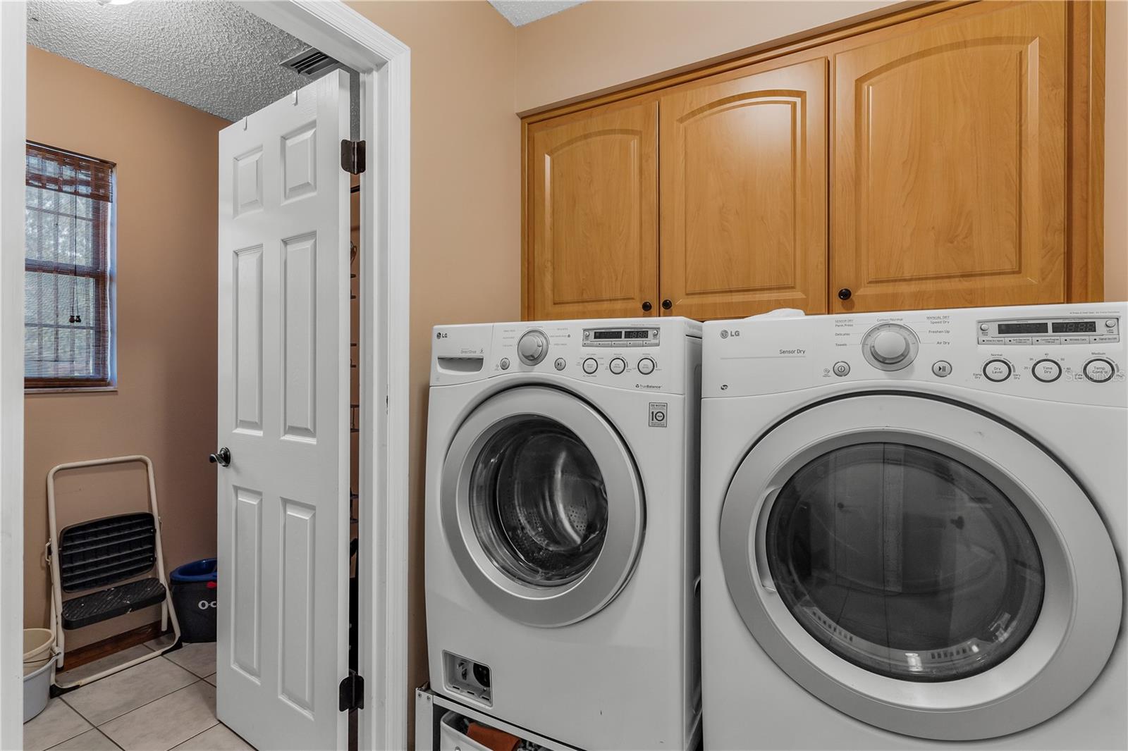 LEESBURG HOLLYWOOD HEIGHTS - Residential