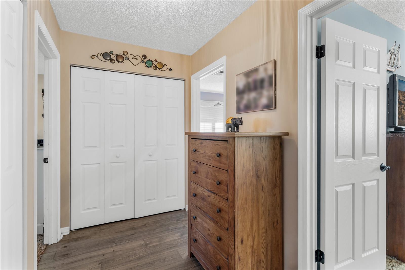 LEESBURG HOLLYWOOD HEIGHTS - Residential