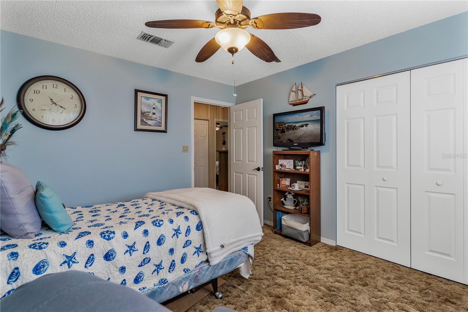 LEESBURG HOLLYWOOD HEIGHTS - Residential