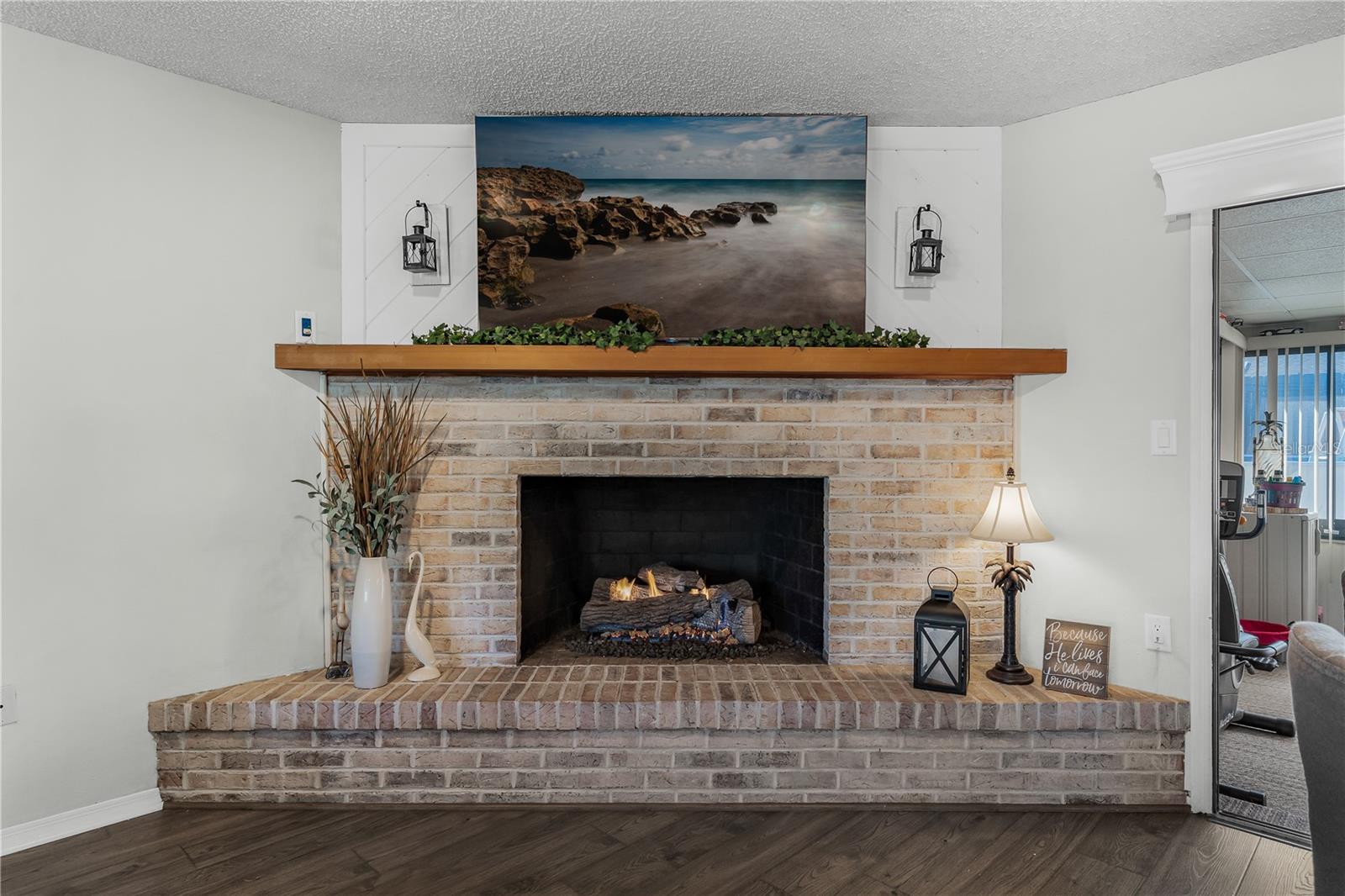 LEESBURG HOLLYWOOD HEIGHTS - Residential