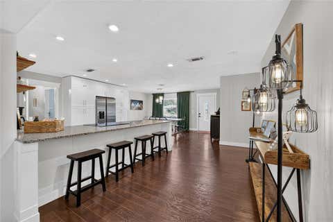 Tiny photo for 1428 SE 9th Avenue, Ocala, FL 34471 (MLS # OM729160)