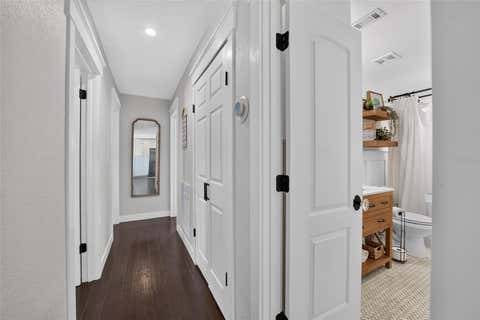 Tiny photo for 1428 SE 9th Avenue, Ocala, FL 34471 (MLS # OM729160)