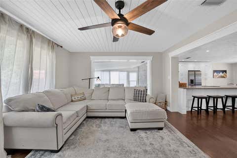 Tiny photo for 1428 SE 9th Avenue, Ocala, FL 34471 (MLS # OM729160)