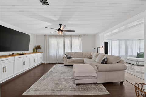 Tiny photo for 1428 SE 9th Avenue, Ocala, FL 34471 (MLS # OM729160)