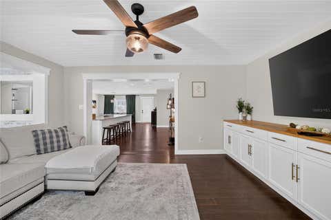 Tiny photo for 1428 SE 9th Avenue, Ocala, FL 34471 (MLS # OM729160)