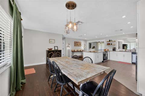 Tiny photo for 1428 SE 9th Avenue, Ocala, FL 34471 (MLS # OM729160)