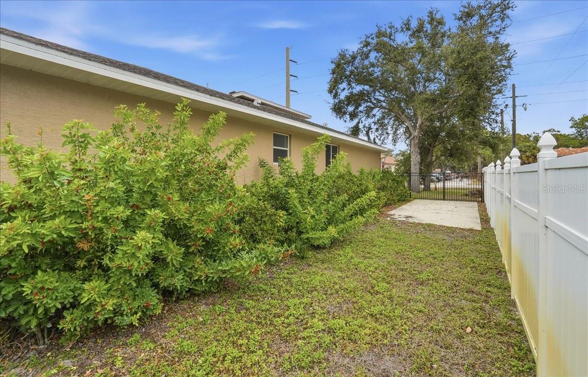 THE ENCLAVE OF WEBBERLIN PLACE - Residential