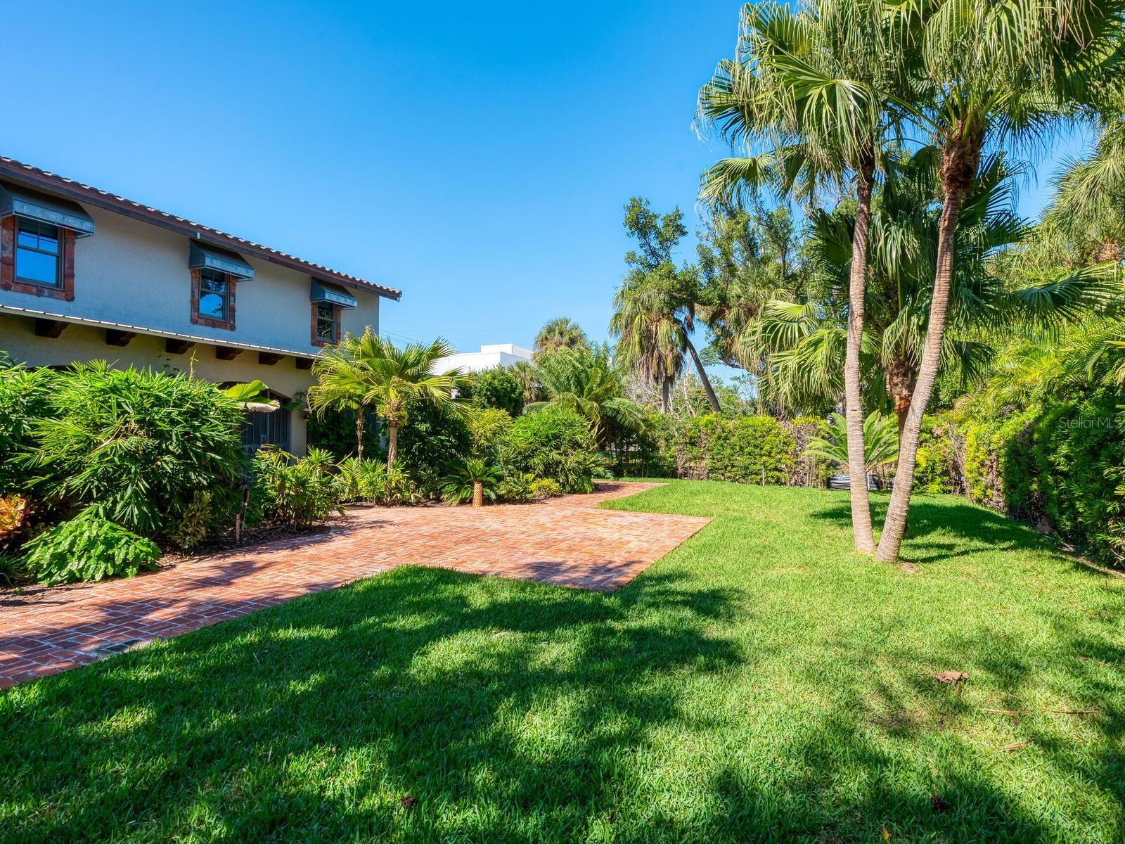 SAINT ARMANDS DIV JOHN RINGLING ESTATES - Residential