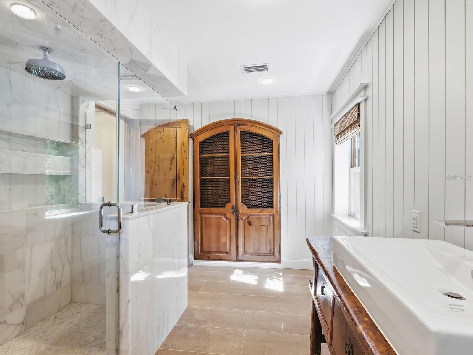 SAINT ARMANDS DIV JOHN RINGLING ESTATES - Residential