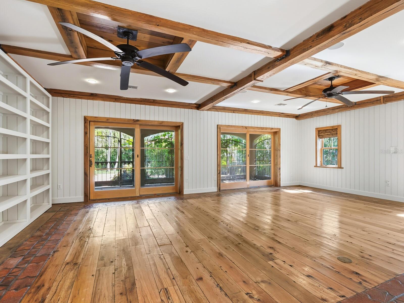 SAINT ARMANDS DIV JOHN RINGLING ESTATES - Residential