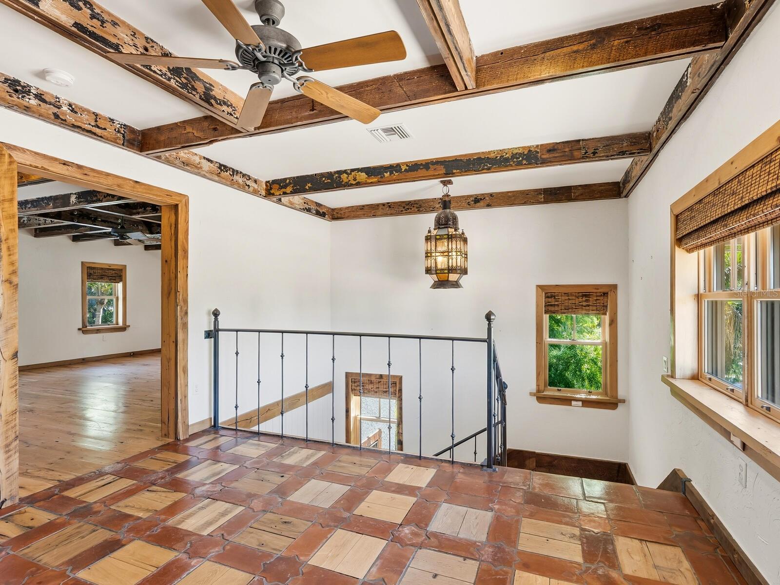 SAINT ARMANDS DIV JOHN RINGLING ESTATES - Residential