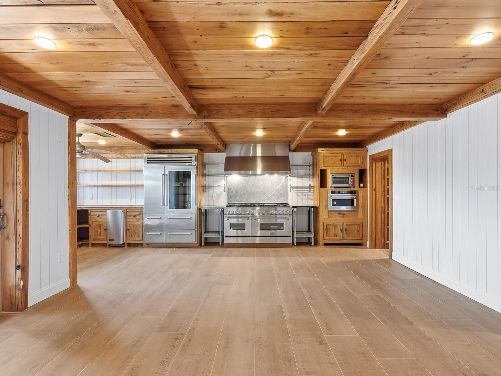 SAINT ARMANDS DIV JOHN RINGLING ESTATES - Residential