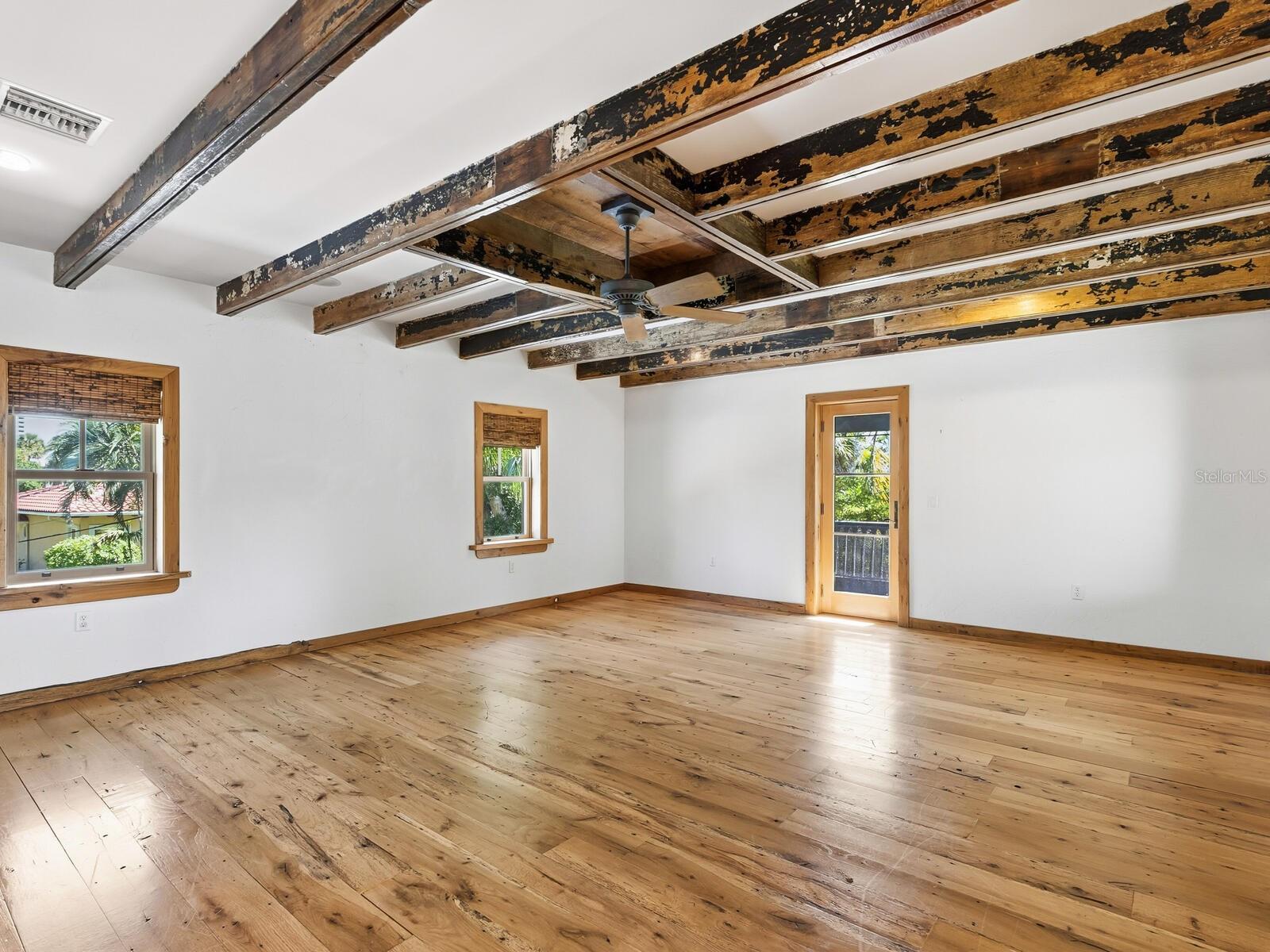 SAINT ARMANDS DIV JOHN RINGLING ESTATES - Residential