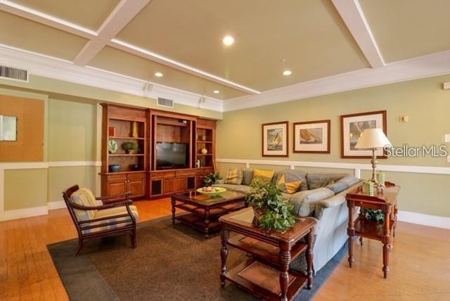 HAMPTONS/METROWEST - Residential Lease