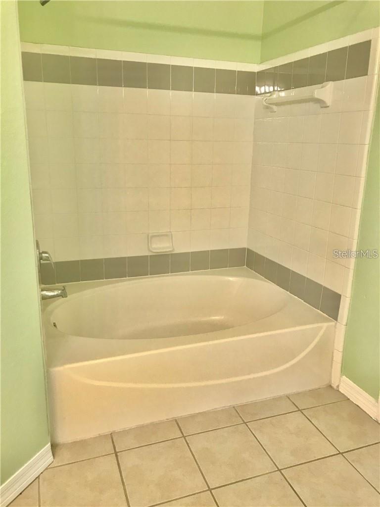 HAMPTONS/METROWEST - Residential Lease