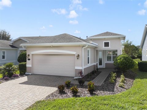 A home in DELAND