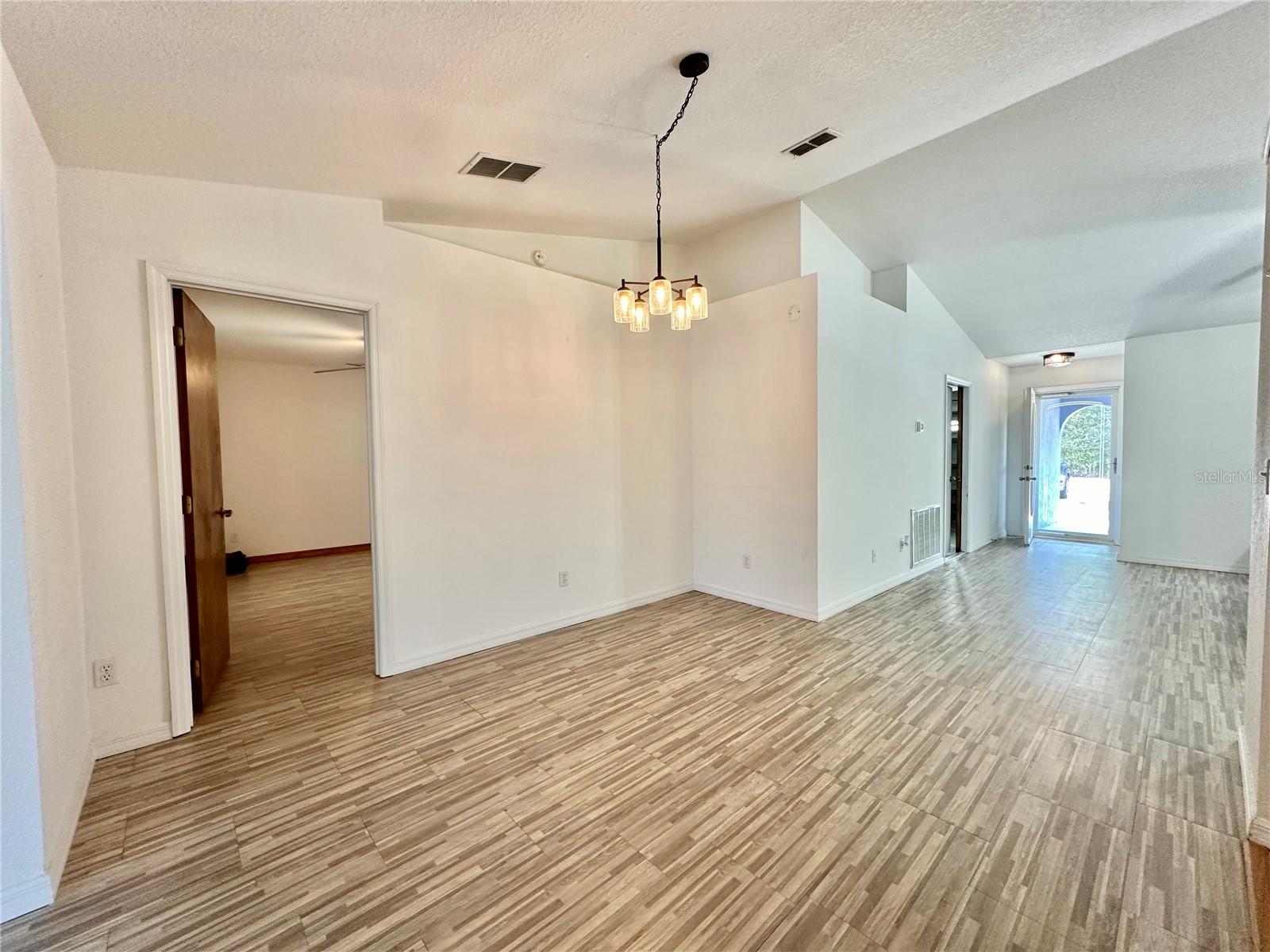 BELLEVIEW RIDGE ESTATE - Residential