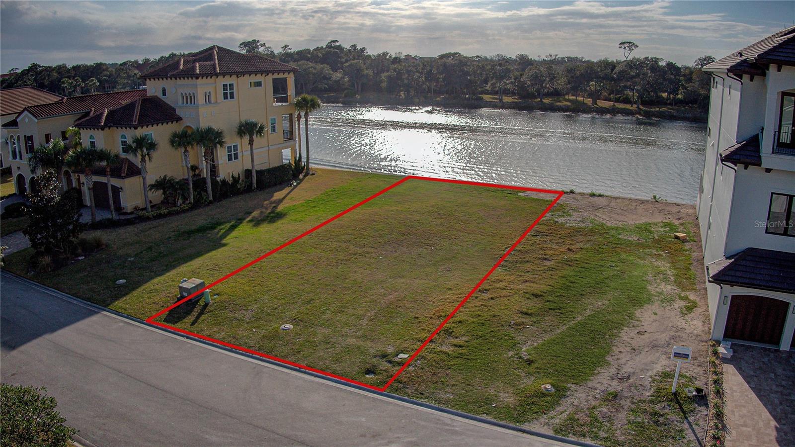 HARBOR VILLAGE MARINA - Land