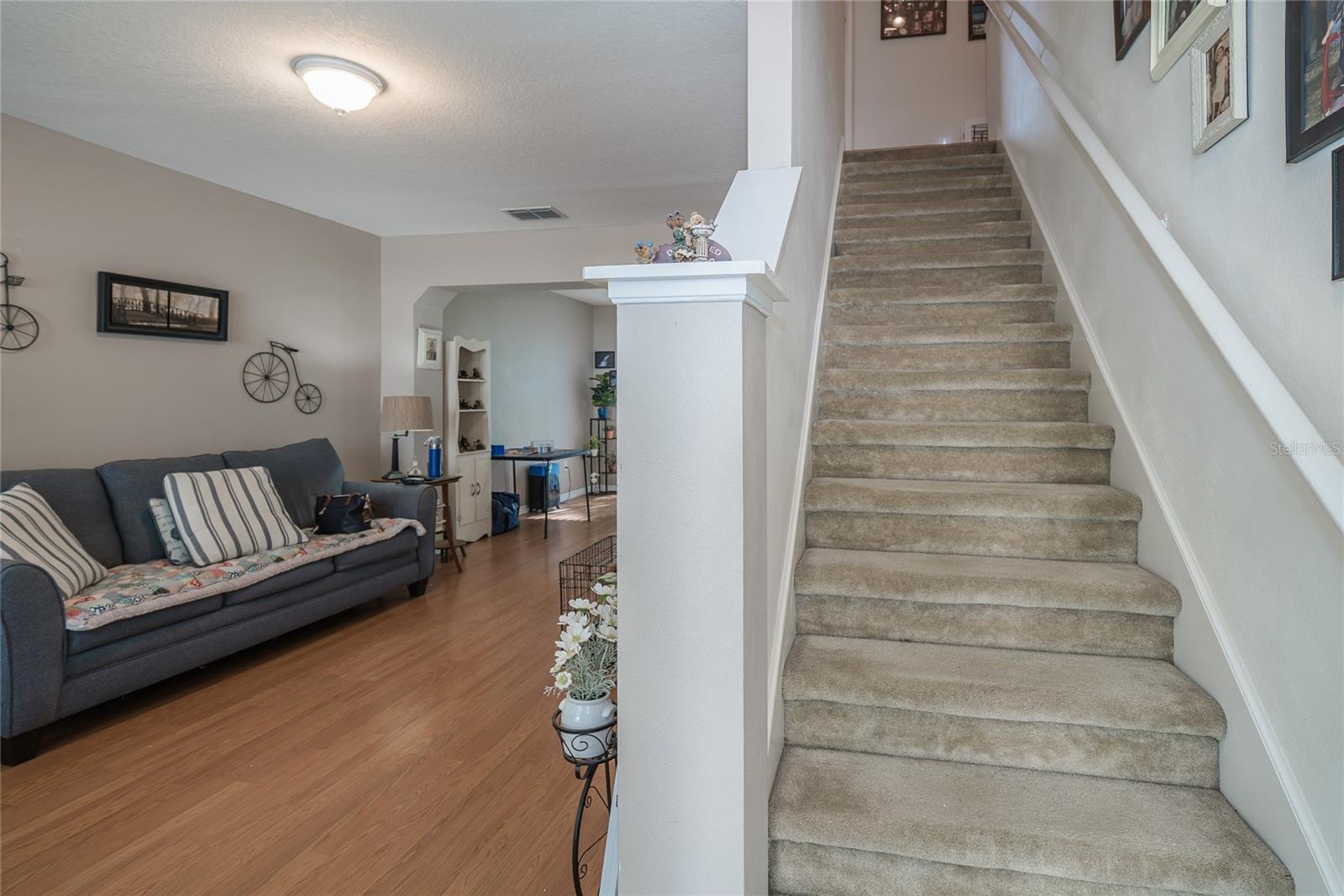 OAKWOOD TERRACE TWNHMS PHAS - Residential