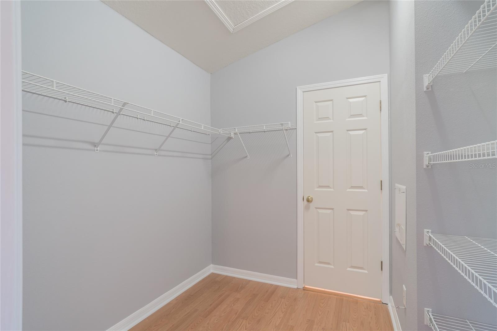 OAKWOOD TERRACE TWNHMS PHAS - Residential