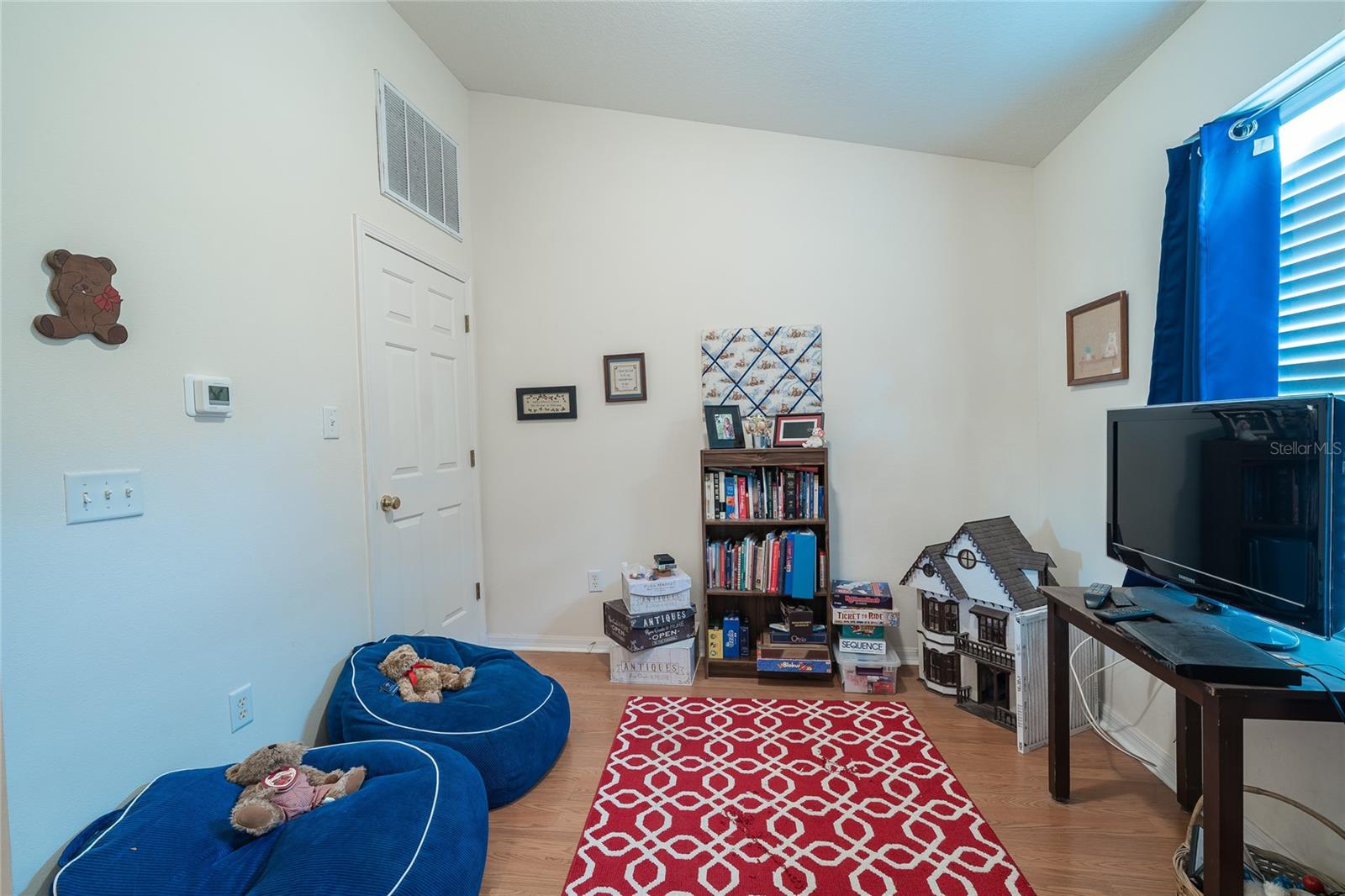 OAKWOOD TERRACE TWNHMS PHAS - Residential