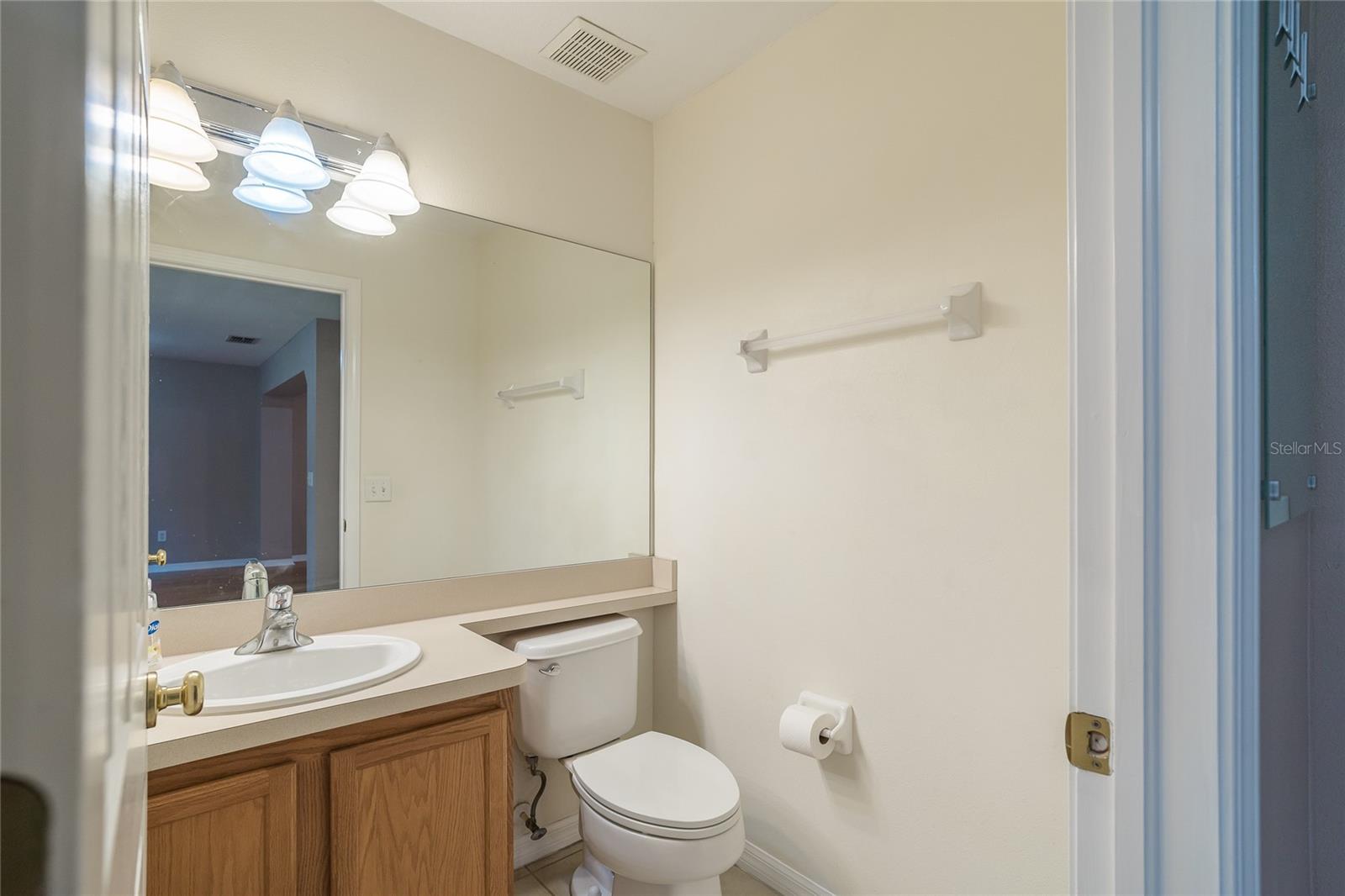 OAKWOOD TERRACE TWNHMS PHAS - Residential