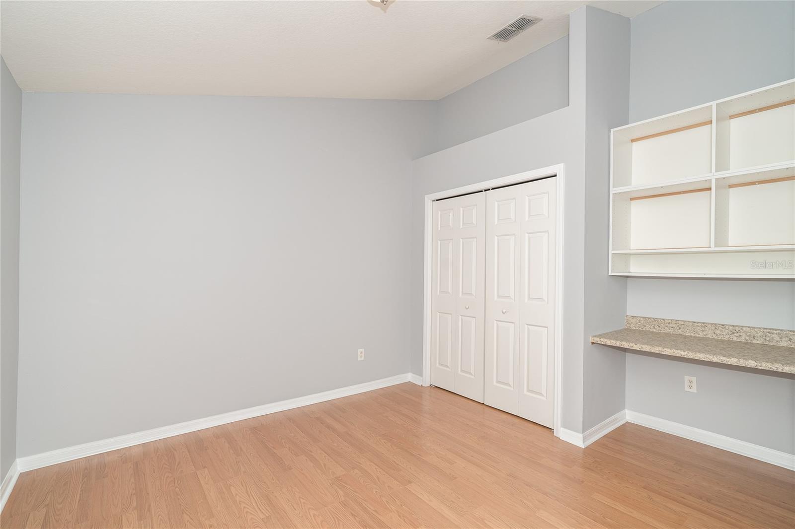 OAKWOOD TERRACE TWNHMS PHAS - Residential