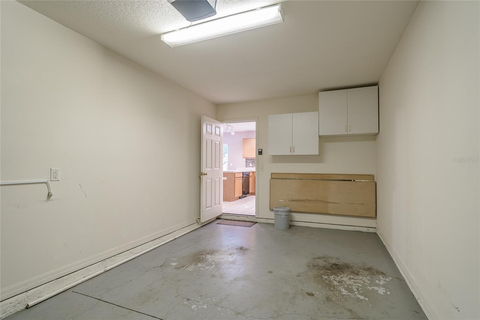 OAKWOOD TERRACE TWNHMS PHAS - Residential