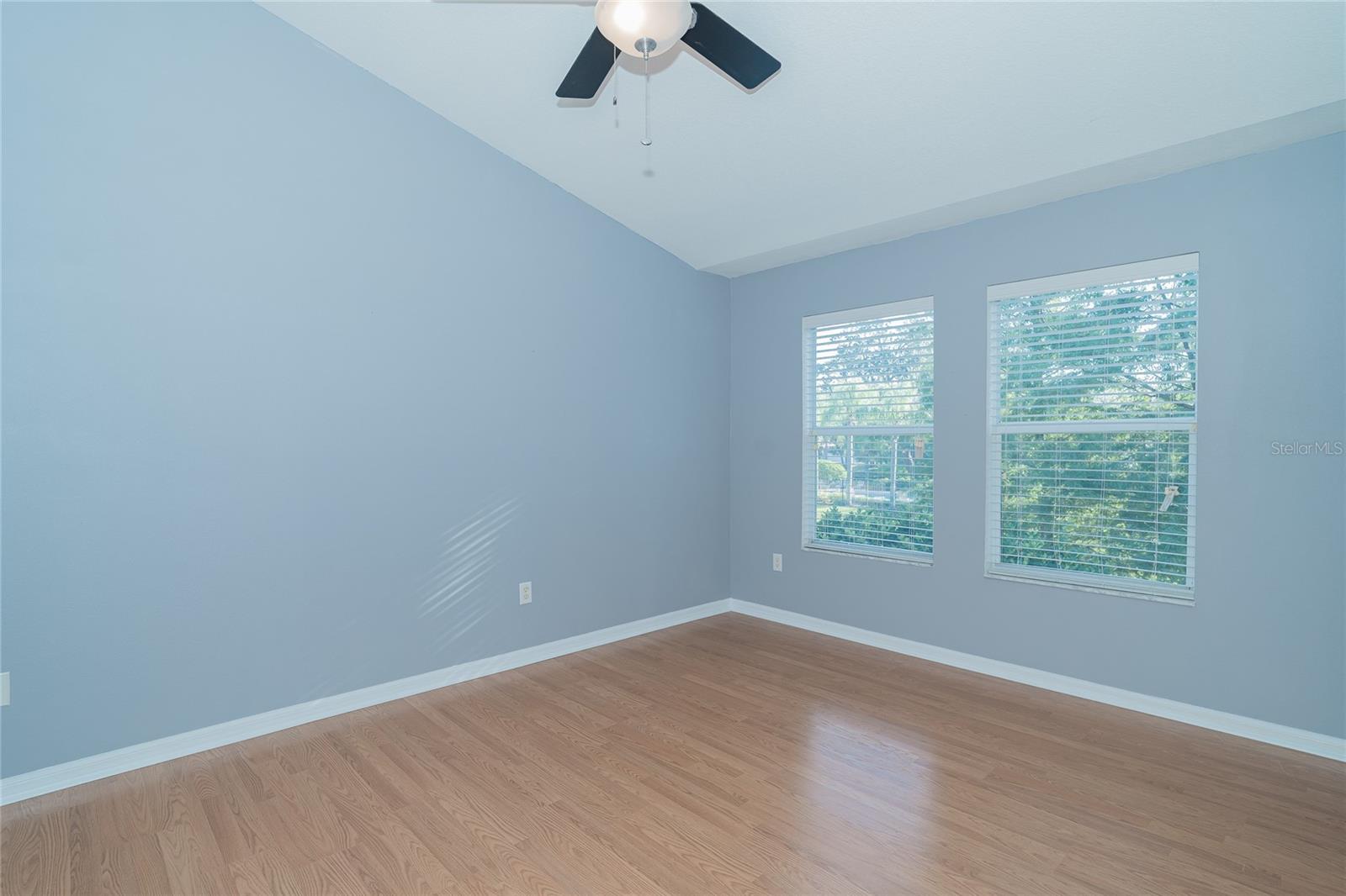 OAKWOOD TERRACE TWNHMS PHAS - Residential