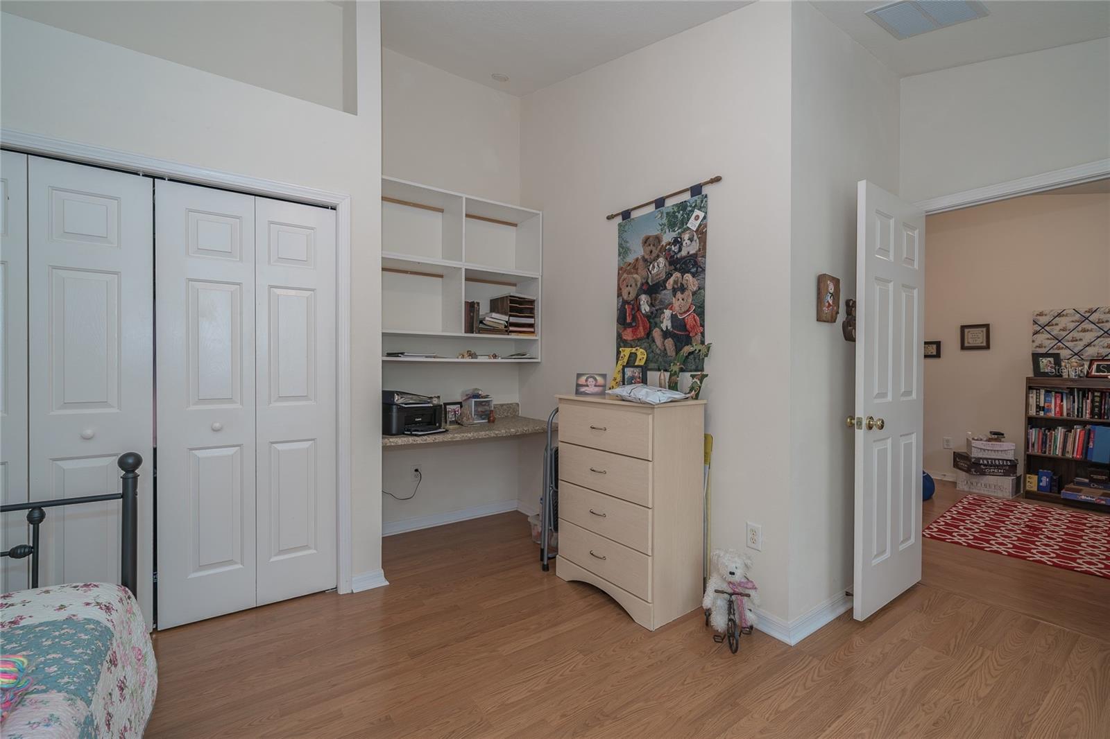 OAKWOOD TERRACE TWNHMS PHAS - Residential