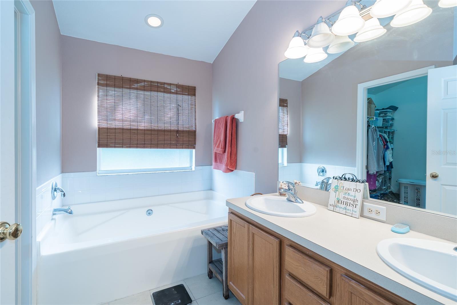 OAKWOOD TERRACE TWNHMS PHAS - Residential