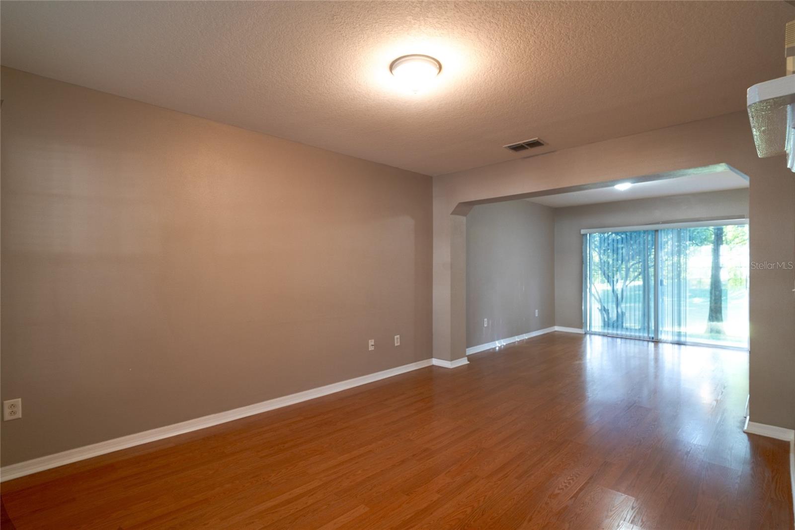 OAKWOOD TERRACE TWNHMS PHAS - Residential