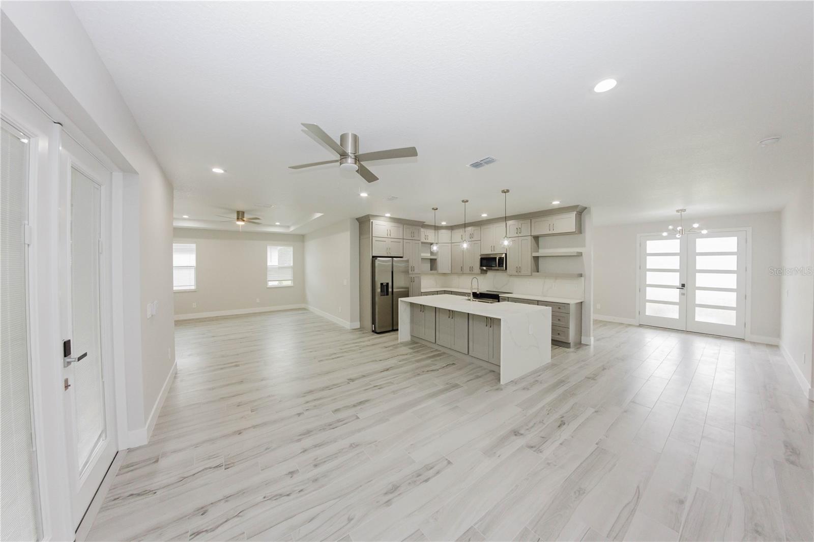 ROYAL TRAILS UNIT 01 - Residential