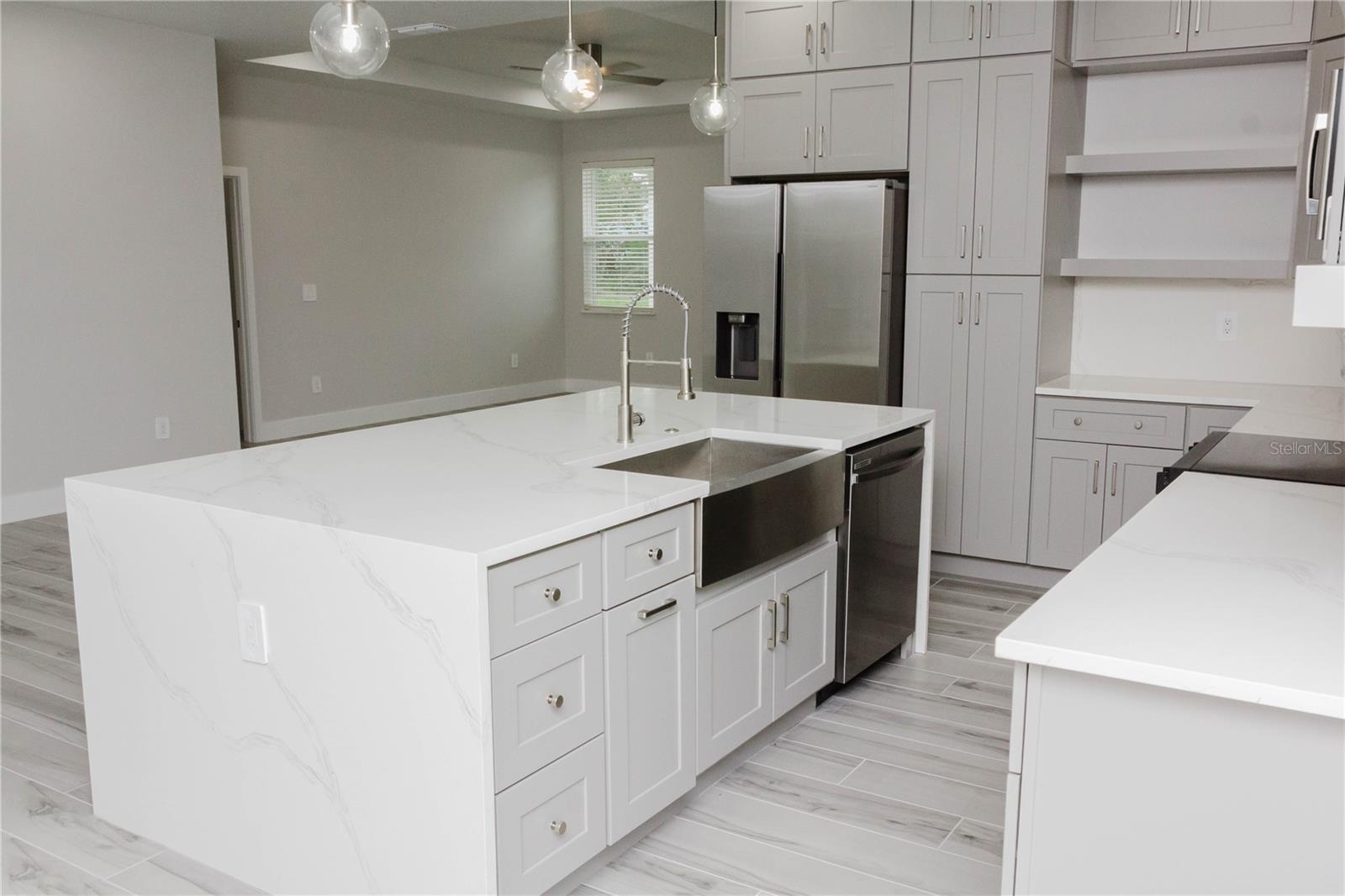 ROYAL TRAILS UNIT 01 - Residential