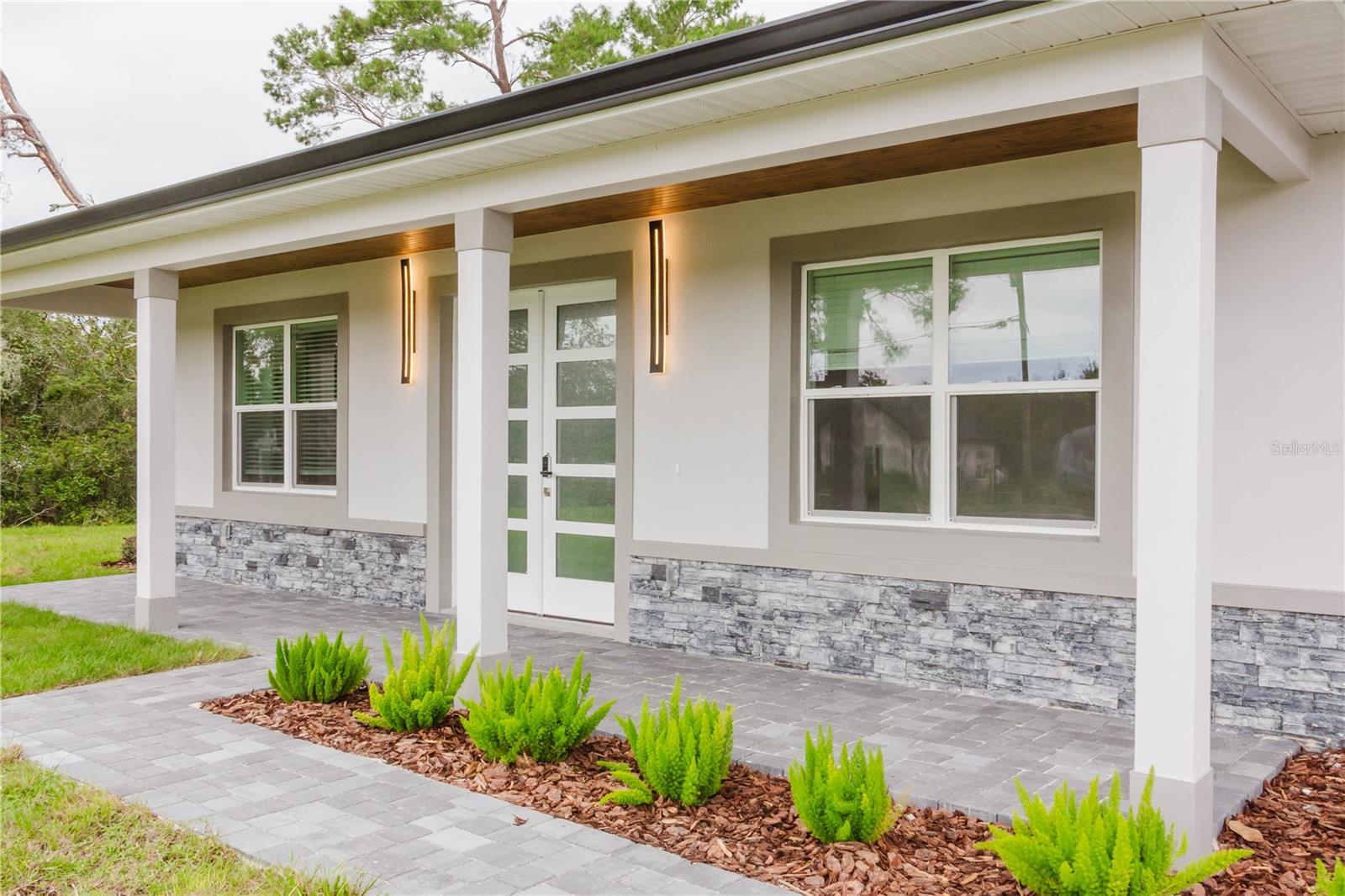 ROYAL TRAILS UNIT 01 - Residential