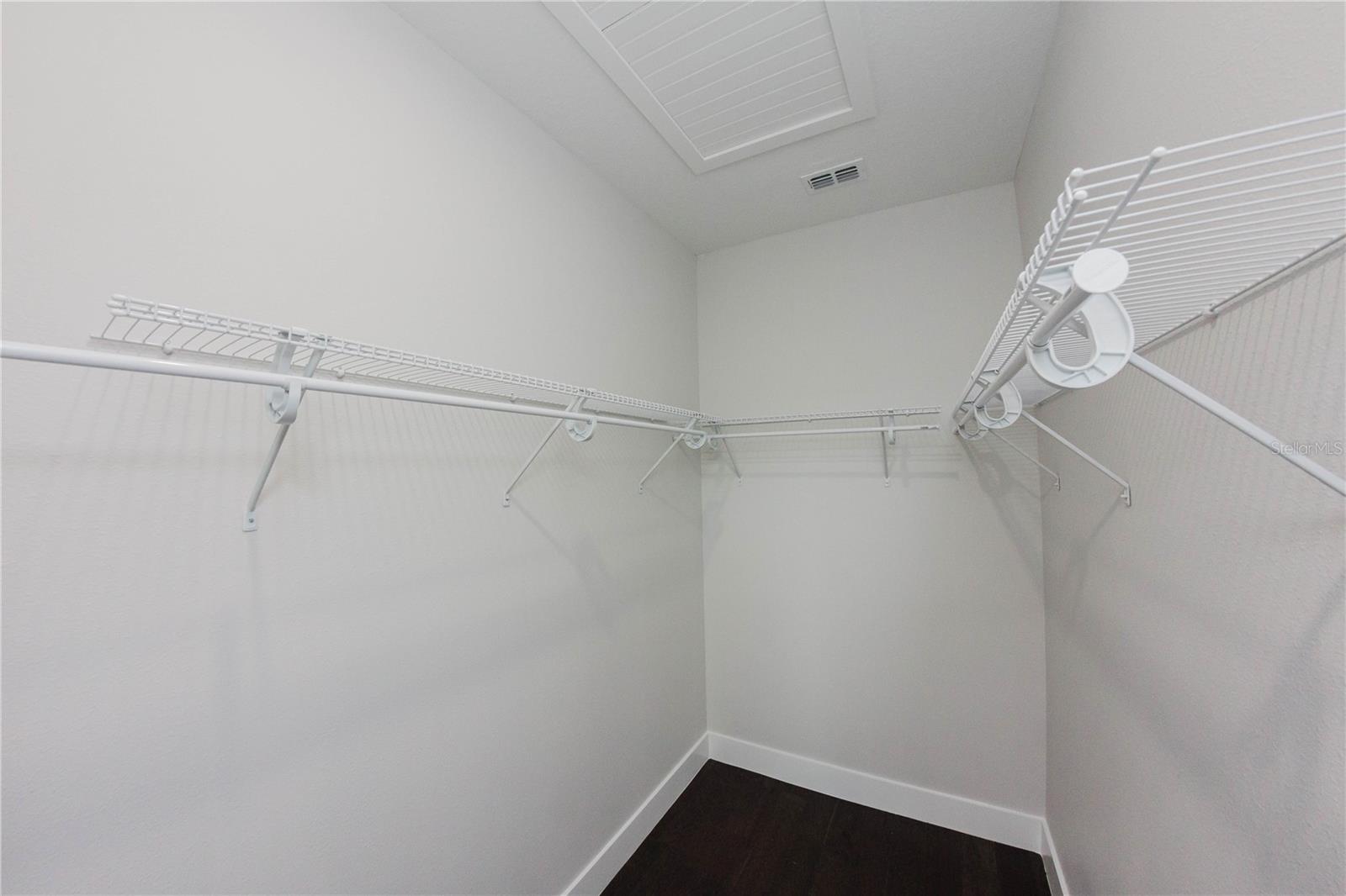 ROYAL TRAILS UNIT 01 - Residential