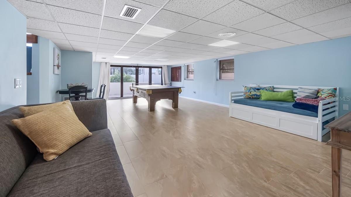 VENEZIA UNIT 01 - Residential