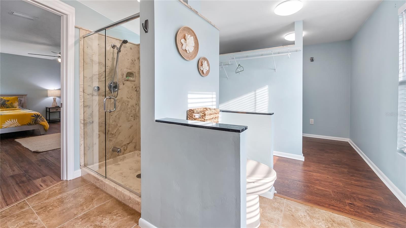 VENEZIA UNIT 01 - Residential