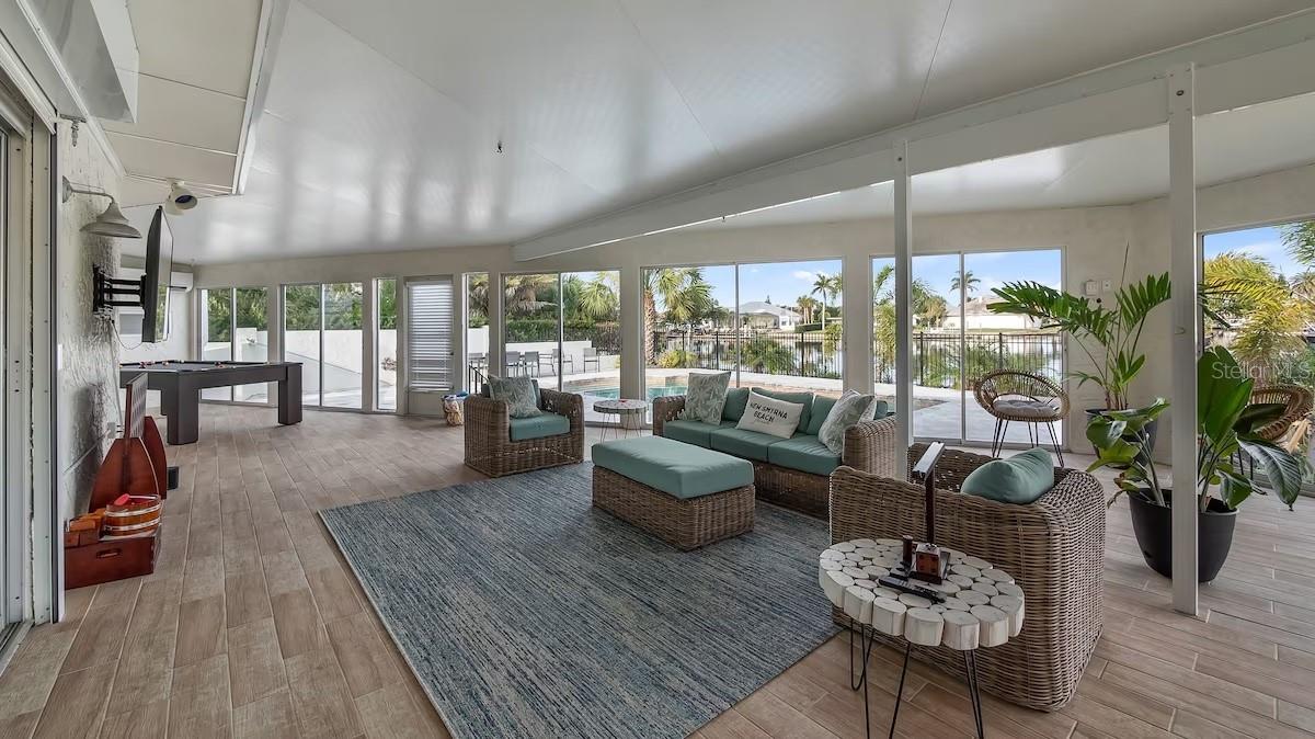 VENEZIA UNIT 01 - Residential