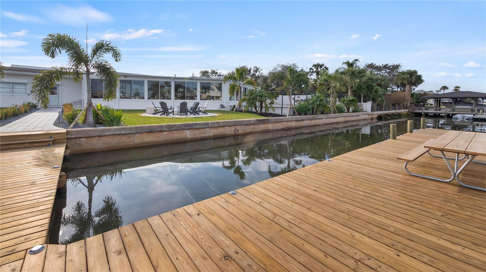 VENEZIA UNIT 01 - Residential