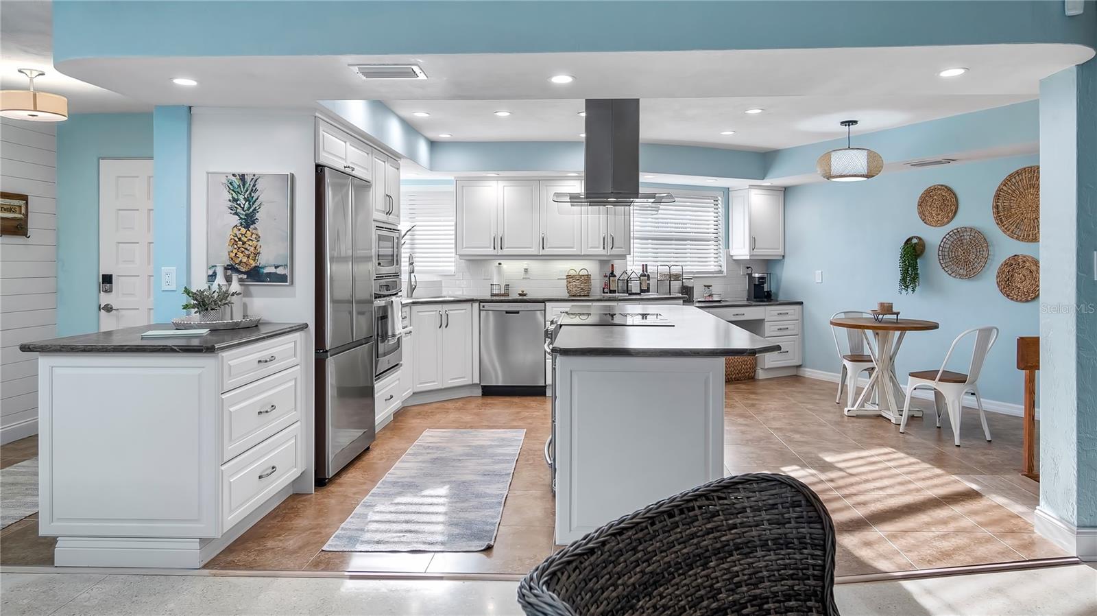 VENEZIA UNIT 01 - Residential