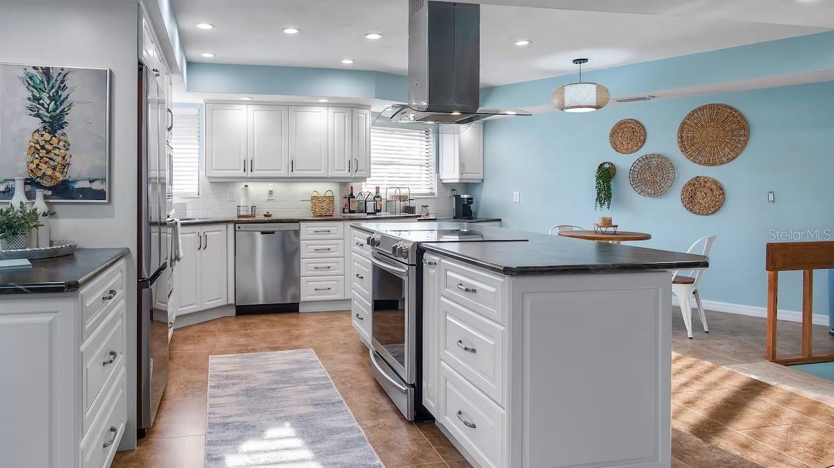 VENEZIA UNIT 01 - Residential