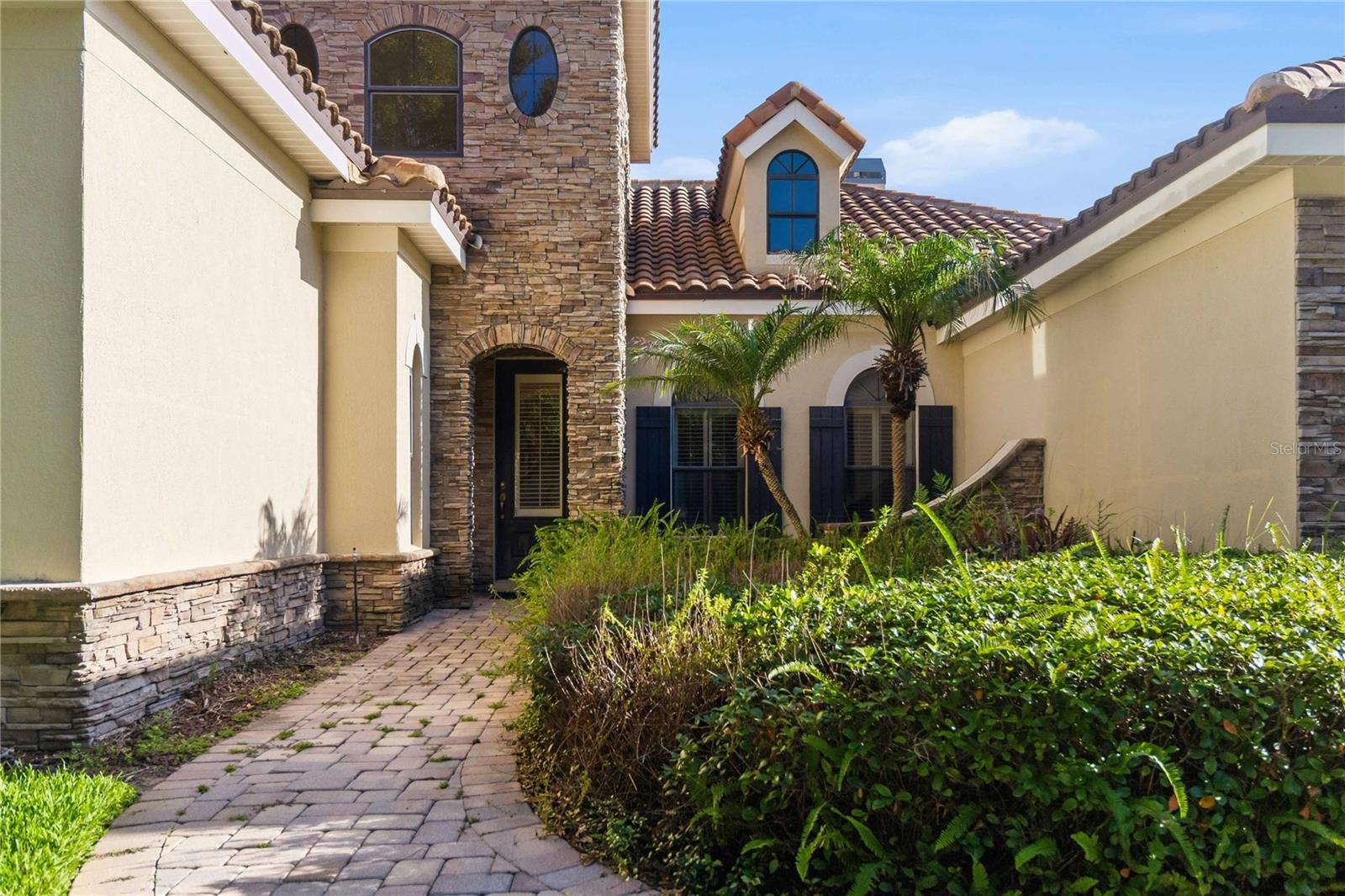 1298 BELLA VISTA CIRCLE