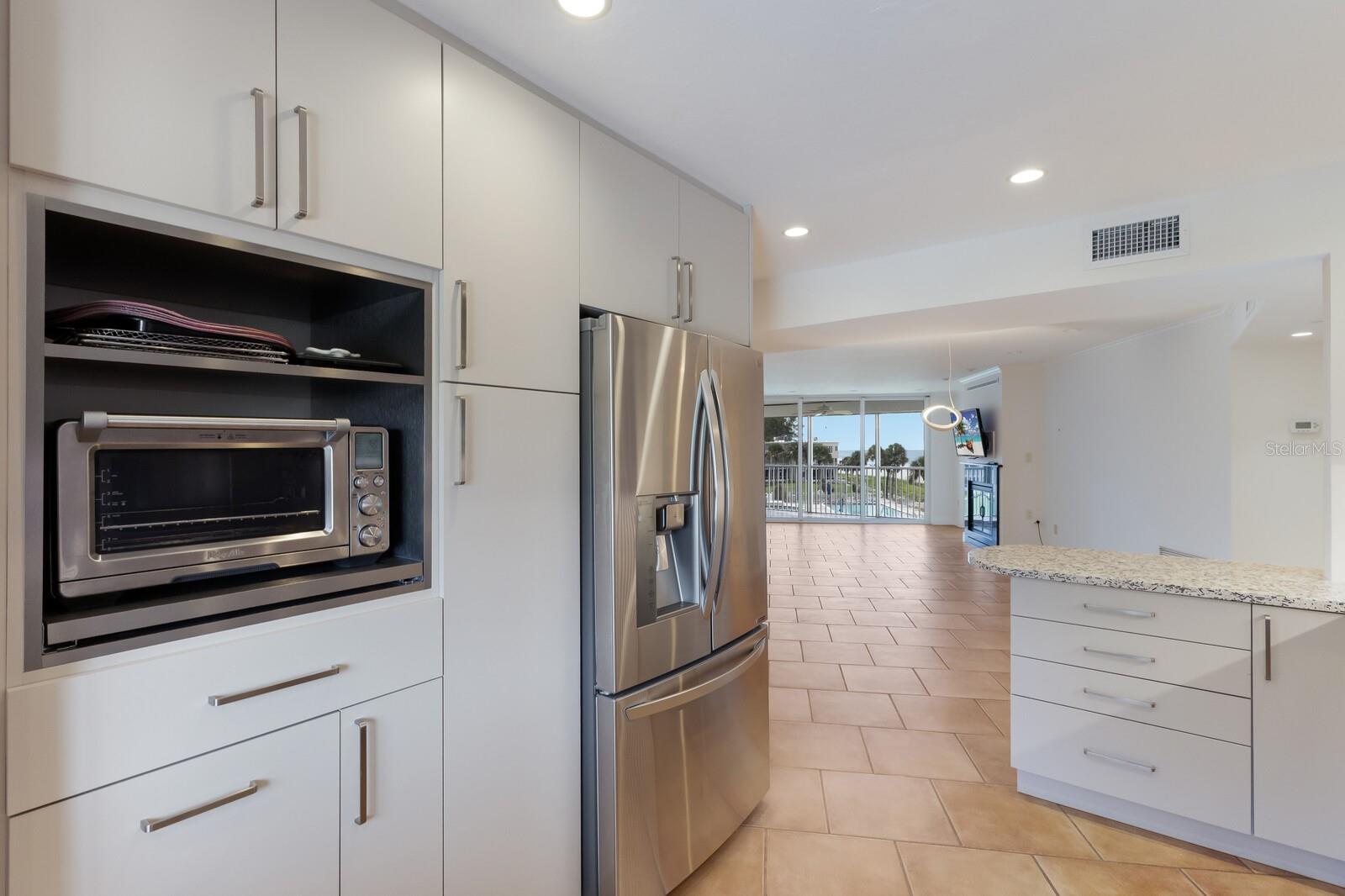 WESTCHESTER APTS - Residential