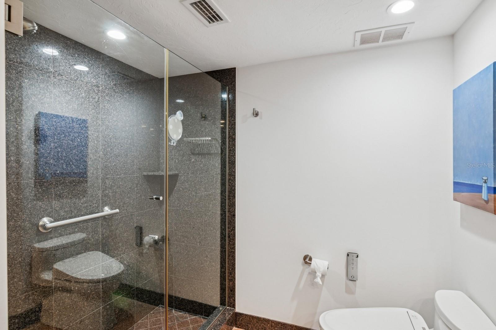 WESTCHESTER APTS - Residential