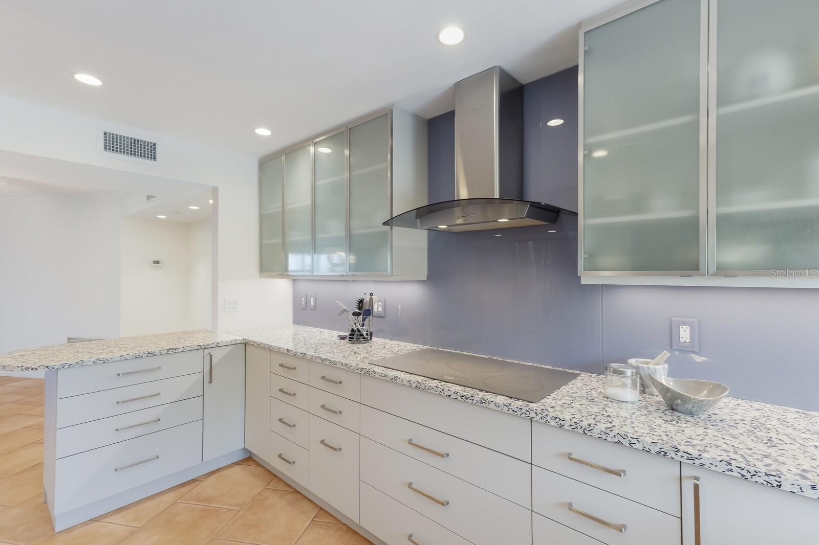 WESTCHESTER APTS - Residential